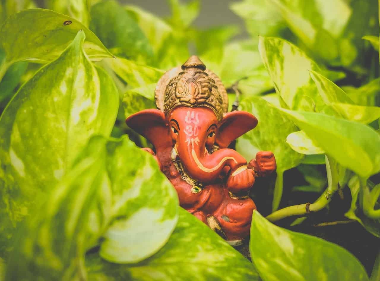 15 Powerful Ganesha Mantra For Removing Obstacles